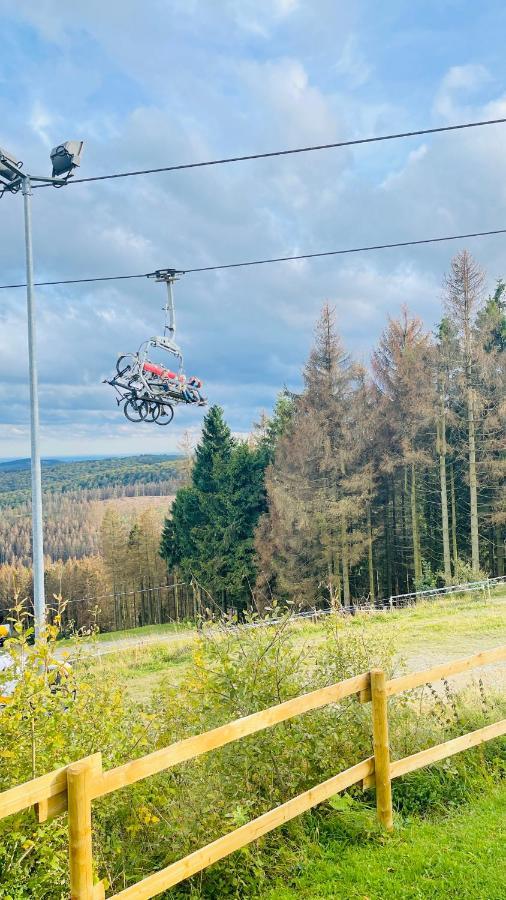 Apartament Maisonnette Am Bikepark Winterberg Mit Terrasse Loggia Garage Zewnętrze zdjęcie